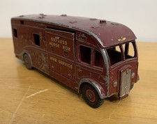 Dinky Supertoys Horse Box